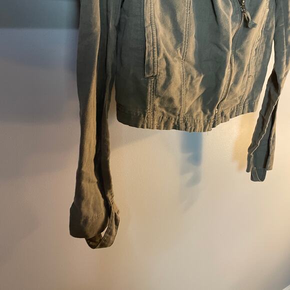 Free People Moto Jacket Cutwork Asymmetrical Zip Green Cropped Jacket SZ 4 EUC - Picture 8 of 12